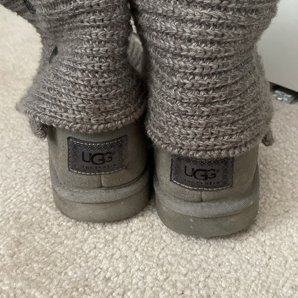 Knit Uggs - Picture 2 of 4